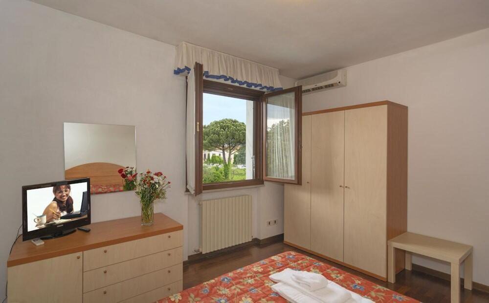 Giada Palace Apartments & Pool - Giada Palace Group ルッカ エクステリア 写真